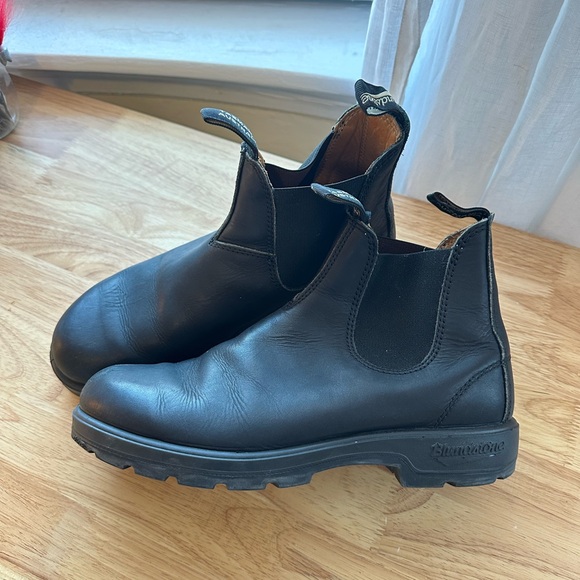 Women’s Blundstones Black - Picture 6 of 8